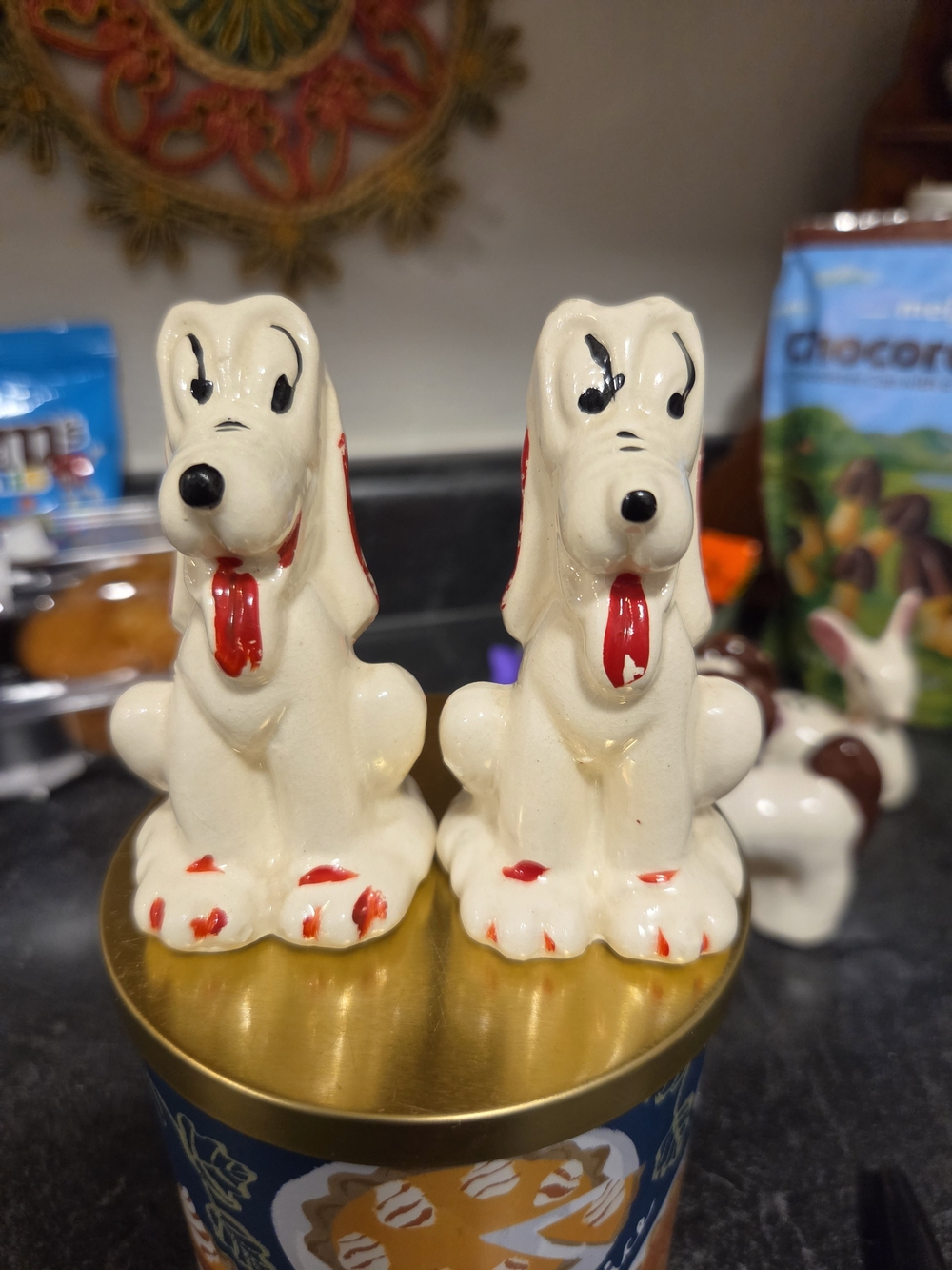 Walt Disney Pluto Salt And Pepper Shakers